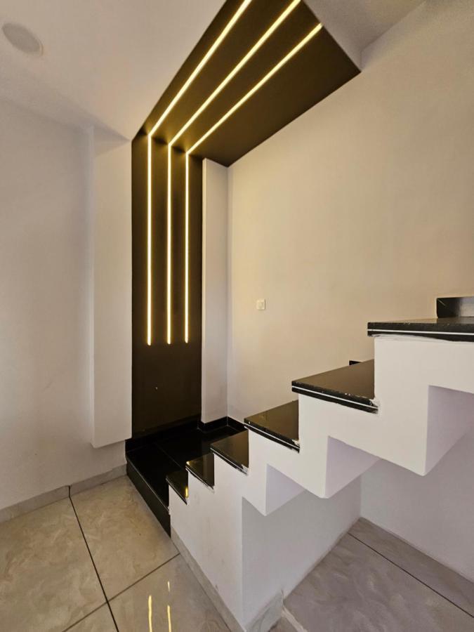 Shree Ambe Farmhouse Villa Уджайн Екстериор снимка