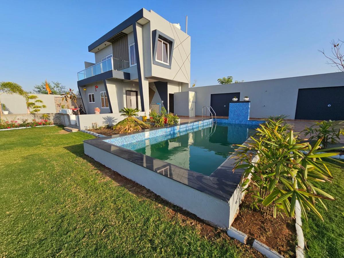 Shree Ambe Farmhouse Villa Уджайн Екстериор снимка