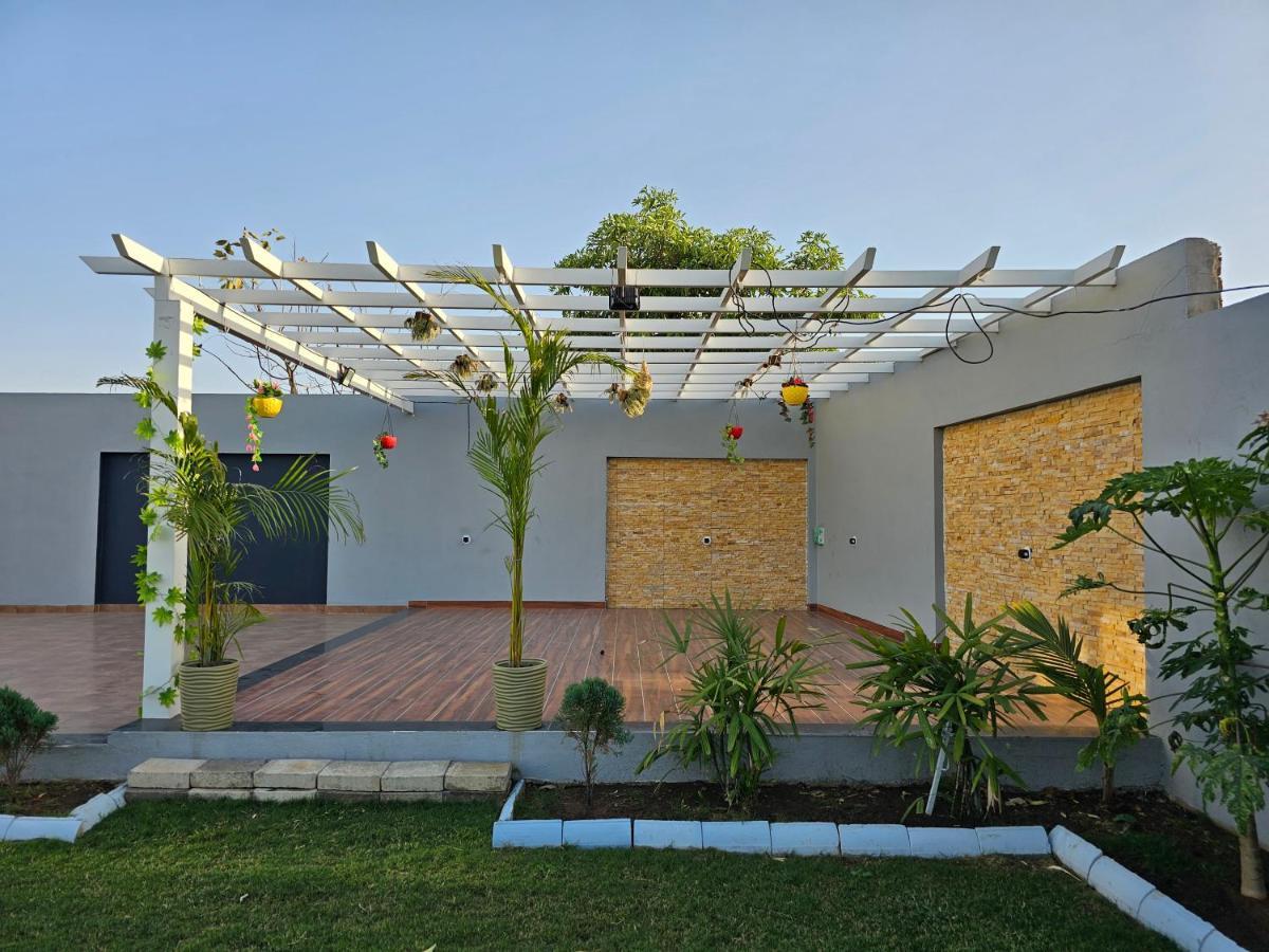 Shree Ambe Farmhouse Villa Уджайн Екстериор снимка